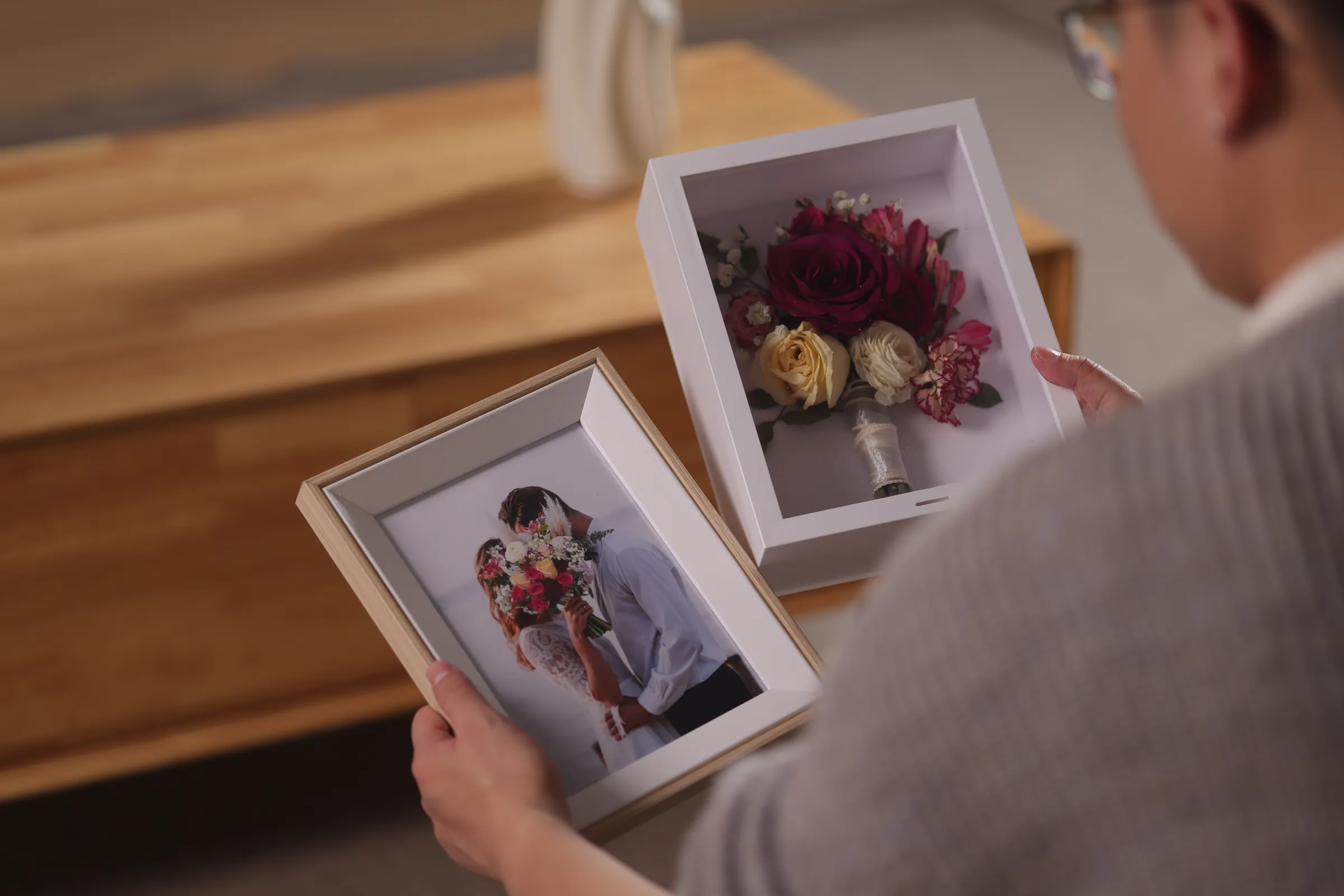 The Wisedry dried-flower shadow box, photograph 6 of 8.